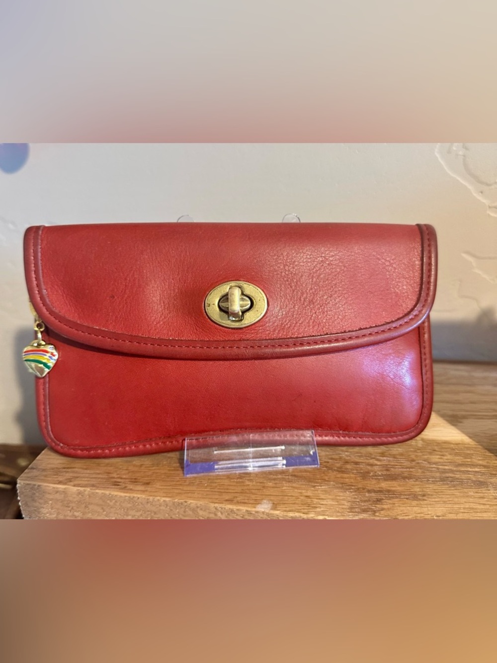 Vintage Coach AUTHENTIC RED Turnlock Case style #7171